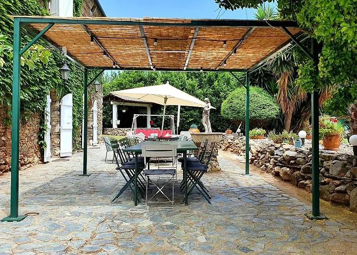 בית נופש La Casalamadonna סנטה-לוסיה-די-מוריאני